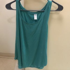 Plain teal top
